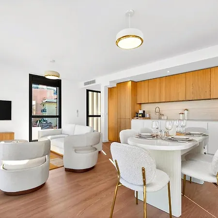 Penthouse With Parking In Monte Carlo *