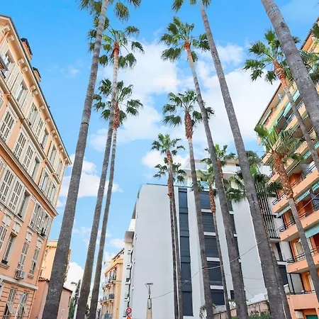 Penthouse With Parking In Monte Carlo Appartement *